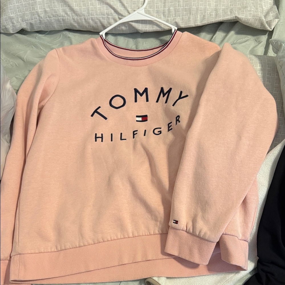 Tommy Hilfiger Light Pink Crewneck Sweatshirt